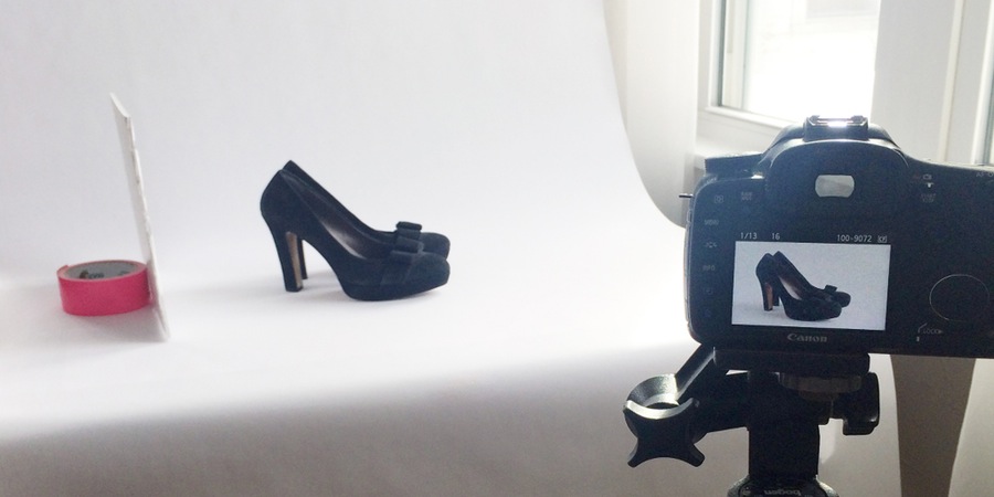 diy-product-photography-shoe-natural-window-light